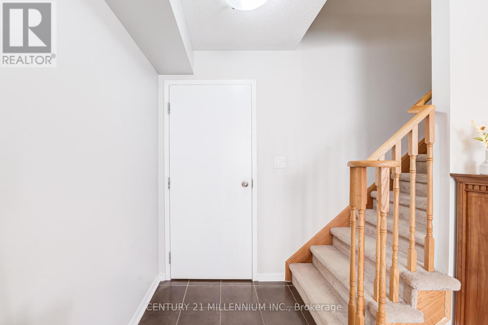 9-5 Armstrong Street, Orangeville, photo 7